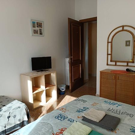 Affittacamere , Rooms Near Trastevere Station Рим Екстер'єр фото