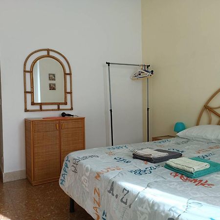 Affittacamere , Rooms Near Trastevere Station Рим Екстер'єр фото
