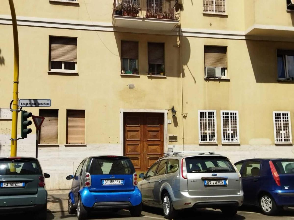 Affittacamere , Rooms Near Trastevere Station Рим Екстер'єр фото