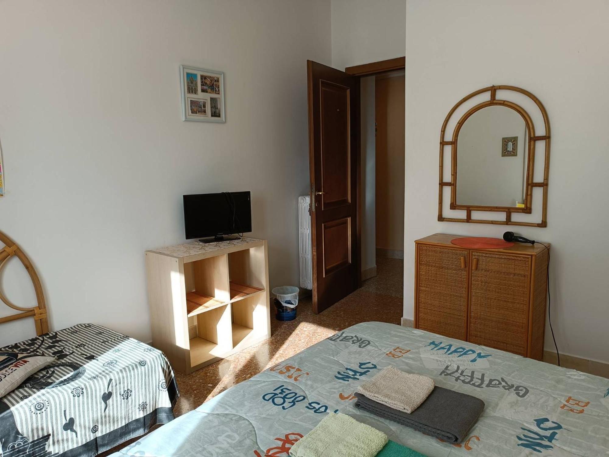 Affittacamere , Rooms Near Trastevere Station Рим Екстер'єр фото